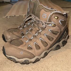 Women’s Oboz Hiking Boots Size 9